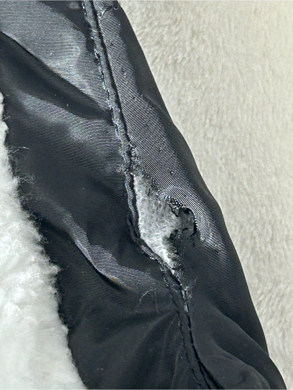 Liv & Lottie Black Puffer Vest Stand Collar Cinch Waist White Fuzzy Lining Sz M - Picture 10 of 12